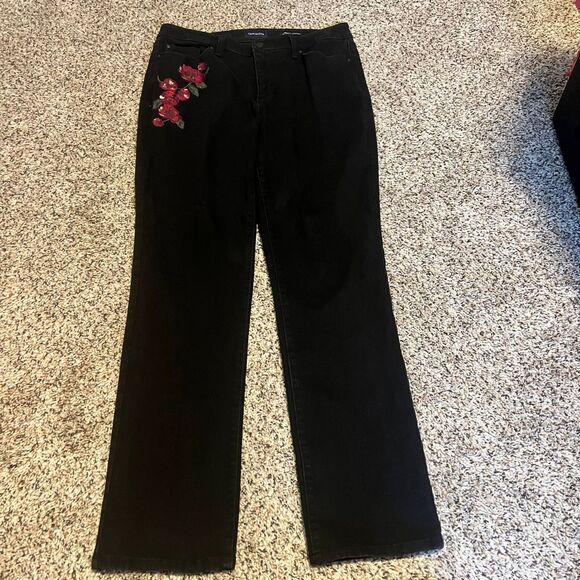 Charter Club Lexington Black Straight Jeans with‎ Red Floral Embroidery Size 12 - Picture 1 of 7